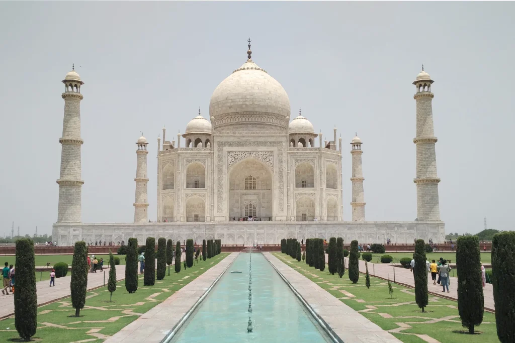 Ayodhya – Varanasi – Prayagraj Tour Package 2026